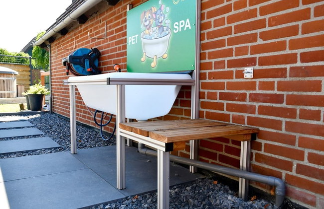 Snug Holiday Home in Herkingen with Hot Tub in Garden - Foto 27