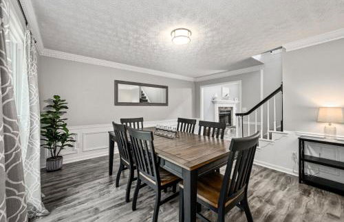 Relax In This 4BR Retreat With Screened Snug Porch - Foto 8