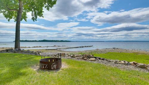 Lake Champlain Vacation Rental with Boat Dock! - Foto 2