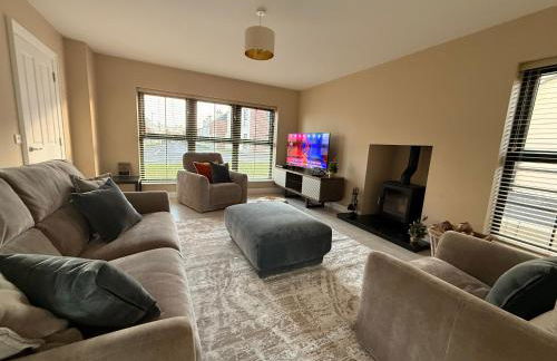 Modern Entire Home steps from the Train Station - Foto 7