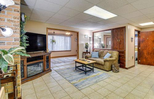 Montour Falls Apartment about 3 Mi to Seneca Lake! - Foto 8