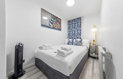 New Modern Hybrid 4 Bedrooms 7 Bed apartment 12 guest capacity - Foto 11