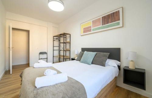 APT-Inside the Wall-Family,Games,Relax,History - Foto 38