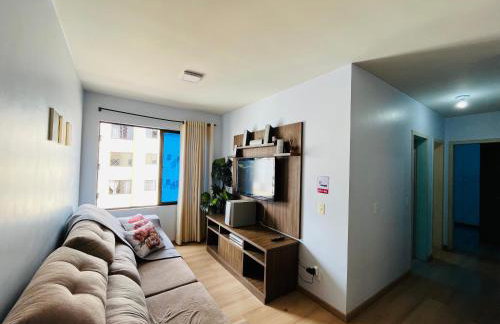 Apartamento Mobiliado com internet no centro - Foto 2