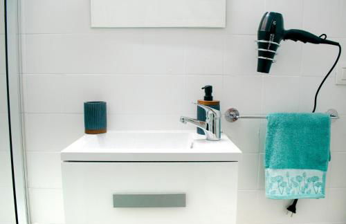 The Jade Flower - Photo 18