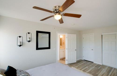 Poolside Relaxation Couples Retreat in Peoria! - Foto 19