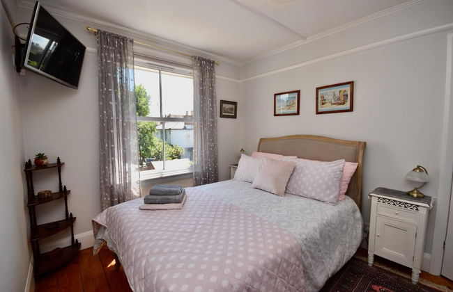 Anchor Down Close to the Beach Cafes and Restaurants - Foto 10