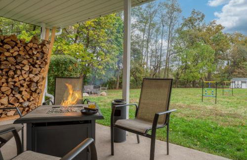 Family Escape with Yard, Fire Pit and EV Charger - Foto 1