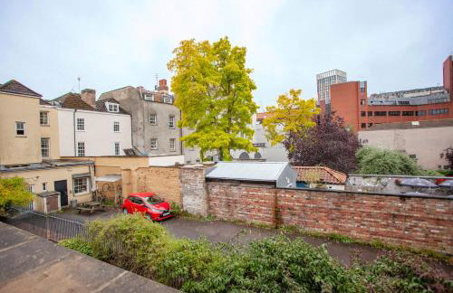 higgihaus Cabot Mews #25 Fantastic Central - Foto 25