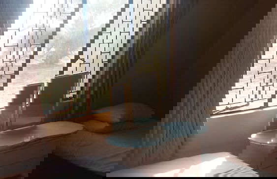 Room-homely Room in Peaceful and Comfort - Photo 3