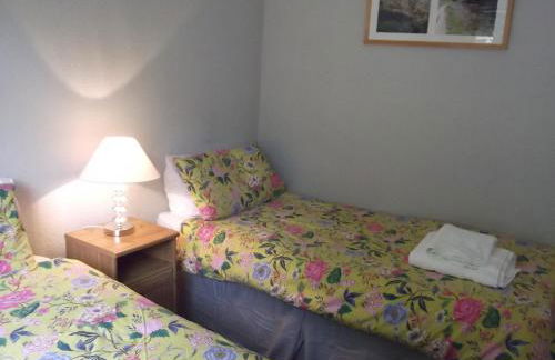 Hall Dale View near Matlock & Peak District - Photo 23