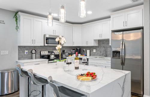 Breathtaking & Renovated Tampa Heated Pool House - Foto 16