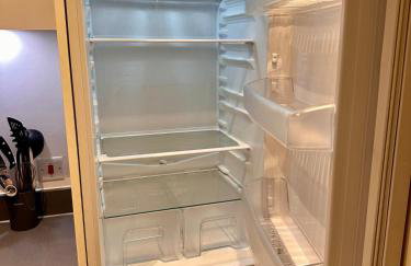 1 Bedroom Apartment- Free Parking, Broad St, City Centre - Photo 16