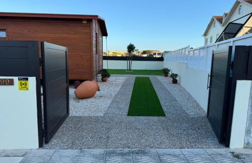 Acolhedora casa de férias T2 com espaço exterior - Foto 2