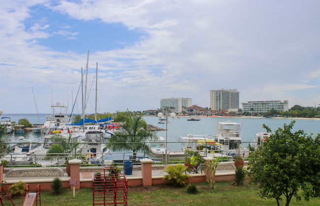 Fisherman's Point Beach Resort - Foto 1