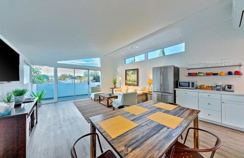 Shores Perfection - Spa, AC, Pet Friendly, Parking, Fire Pit & Massive Private Yard! - Foto 34