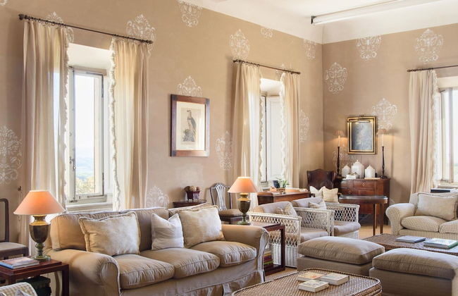 Large Beautiful Villa in Tuscan Hills of Chianti Stunning Gardens and Large Pool - Foto 65