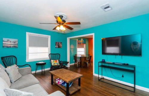 The Hideaway by Sunsational Stays - Rear Unit Only, Steps to the Beach - Foto 6