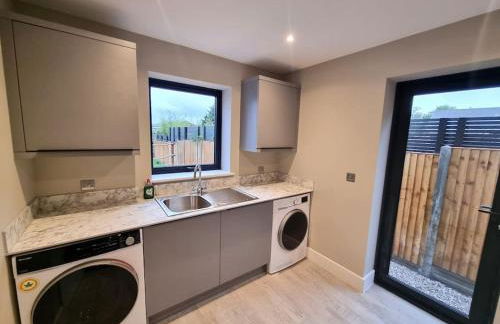 Brand New, Stunning Beachside House - Foto 20