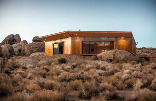 Stunning Lone Pine Accommodation for Romantic Getaways in California - Foto 1