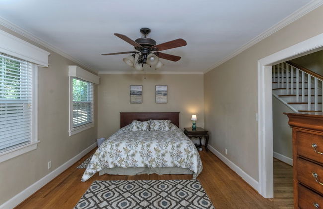 Pool Near Fort Moore Our White House - Foto 8