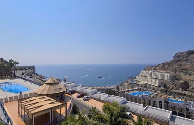 Sunny Seaview Modern apt - Pool and Beach Access - Foto 16