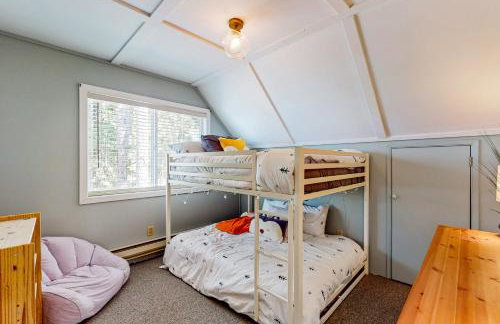 Wooded-View Decks: Family Cabin Retreat in Deming - Foto 16