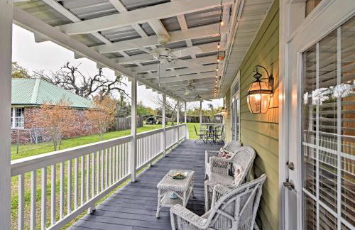 Walk to the Waves! Pass Christian Beach Retreat - Foto 1