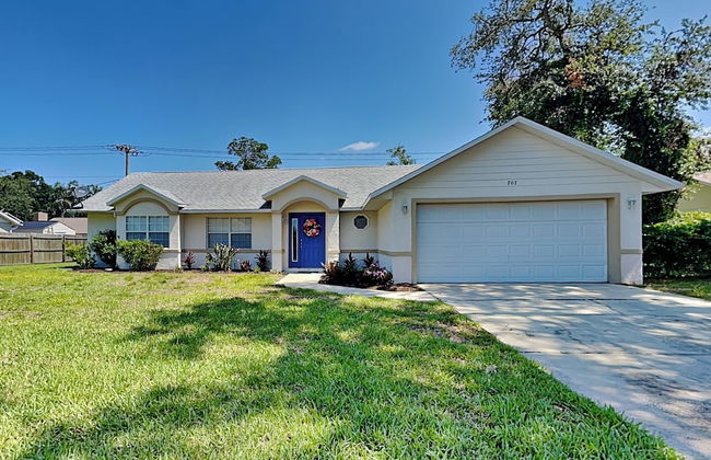 Sunny Palms Getaway - Photo 26