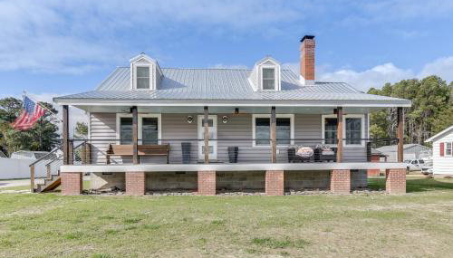 Virginia Retreat with Porch and Grill, Near Beaches! - Foto 3