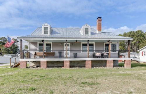 Virginia Retreat with Porch and Grill, Near Beaches! - Foto 3