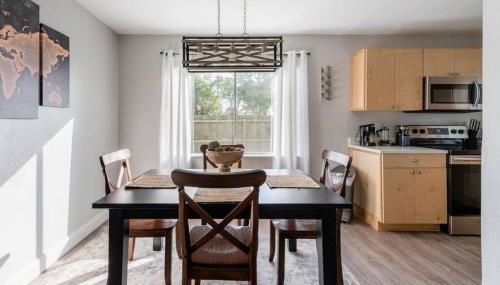 Cute downtown home by Depot Park - Foto 3