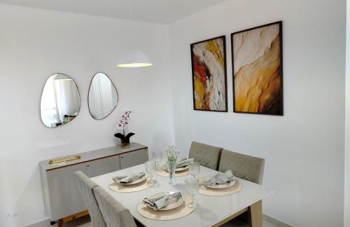 Apto 2 quartos com ar, piscina e varanda I 6 min praia Aruana - Foto 9