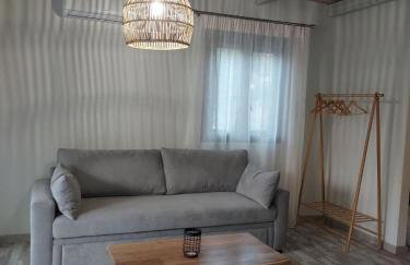 Valia's Beach Studios - Photo 2