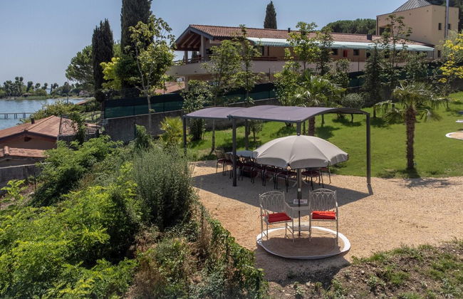 Charming Green and Blue Villa by Wonderful Italy - Photo 59