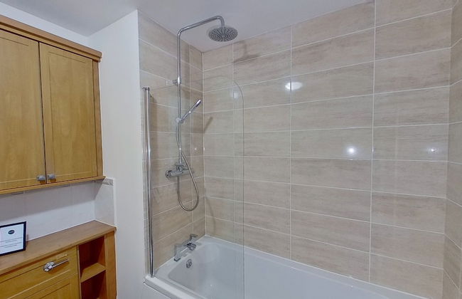 Orange Apartments Bothwell Road - Photo 34