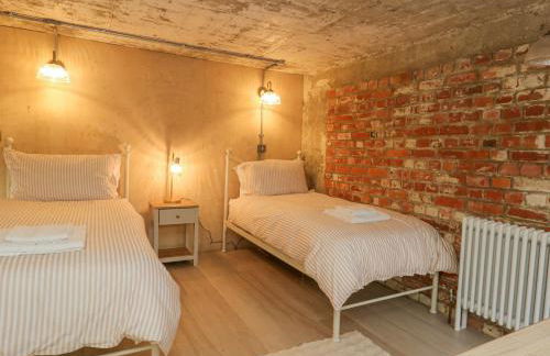 Standby Generator Bunker - Photo 37