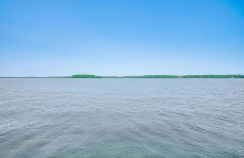 Green Lake Getaway with Dock Boating and Swimming! - Foto 40