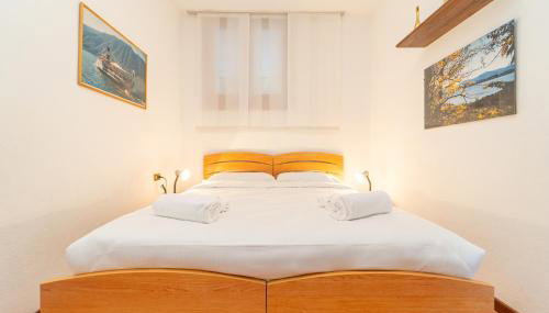 Casa con parcheggio, piscina giardino, barbecue - Foto 2