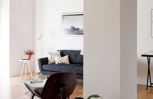 60 Balconies Art - Photo 38