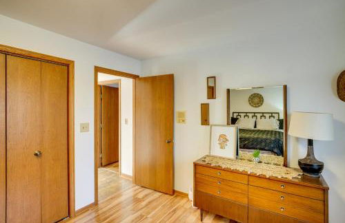 All-Season Lodge 40 Acres Walk to Elkhart Lake! - Foto 19