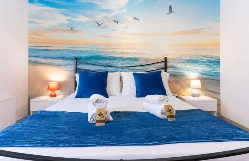 OFFERTA Inizio Anno! 2 Suite in Centro Città con Balcone Vista Mare - Foto 1