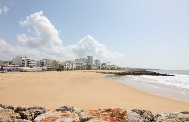 Lovely 2 -bedroom Vacation Apartment In Quarteira - Foto 15