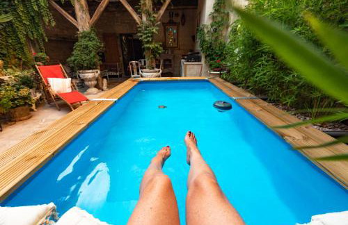 CHAMPAGNE HOUSE- Oasis de luxe & de charme - coeur de ville - 10-12 pers - piscine, cuisine d'été, patio, bar & piano - Foto 70