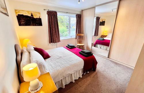 3 bedroom house with ample parking and garden - Foto 16