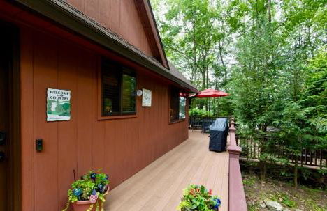 Lakehouse with Boats, MiniGolf, Sauna, HotTub, Swings and Playground! - Foto 49