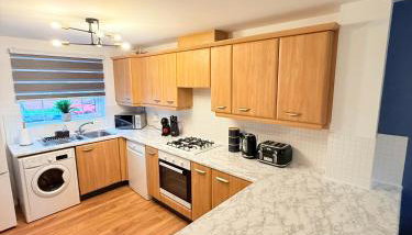 Stylish Townhouse in Rugby, sleeps up to 9! - Foto 4