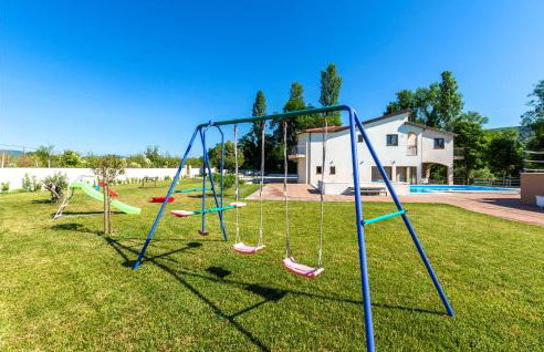 Nice Home In Donji Prolozac With Wifi - Foto 15