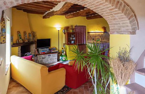 Awesome Apartment In Monticiano - Foto 16