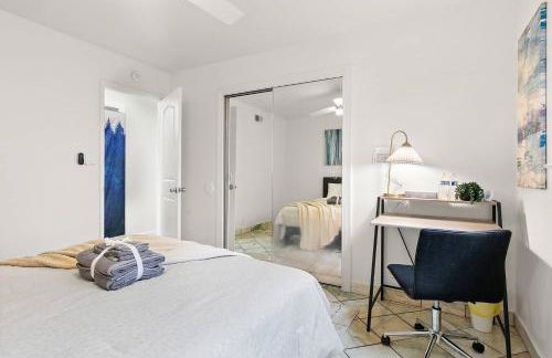 3BR Home Ideal for Work Trips, Family & Long Stays - Foto 24